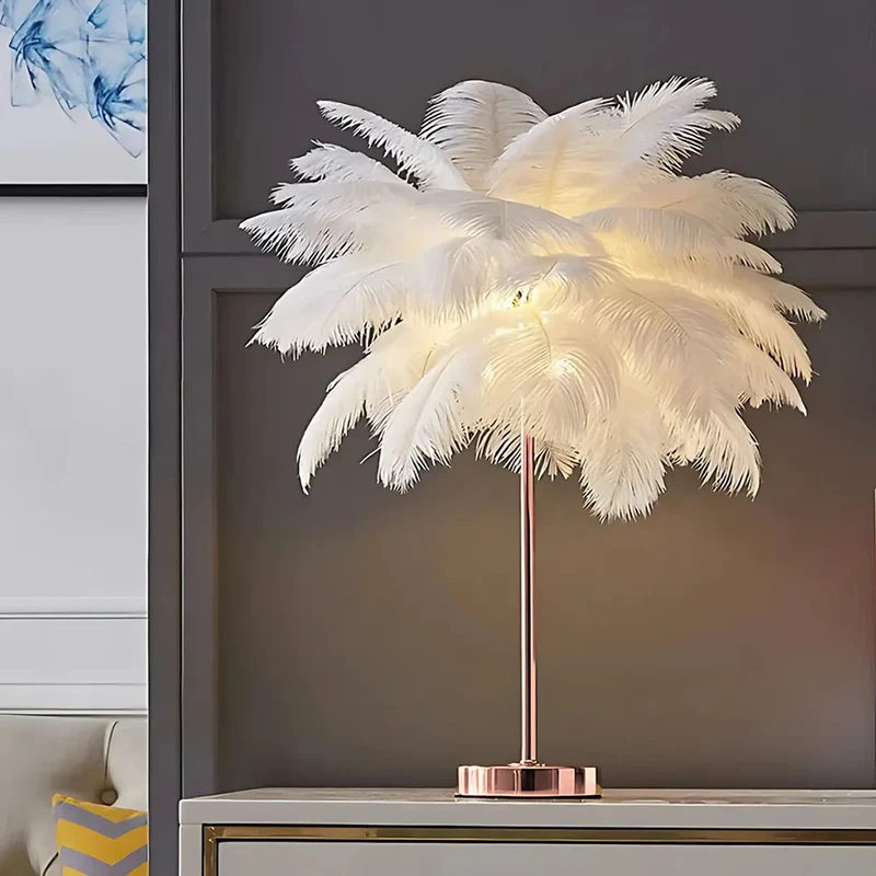 PlumaLux | Feder-Palmenlampe mit Fernbedienung