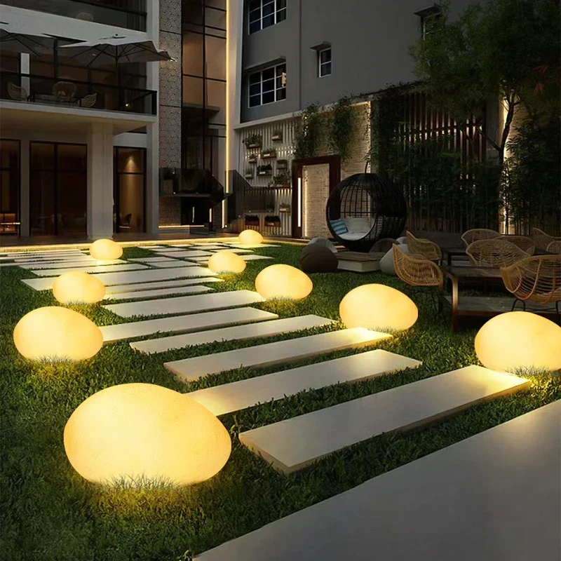 PetraLux | LED-Gartenleuchte im Steindesign mit Fernbedienung