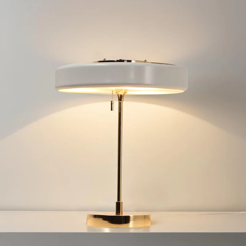 Nordlyx | Retro Tischlampe mit warmem LED-Licht