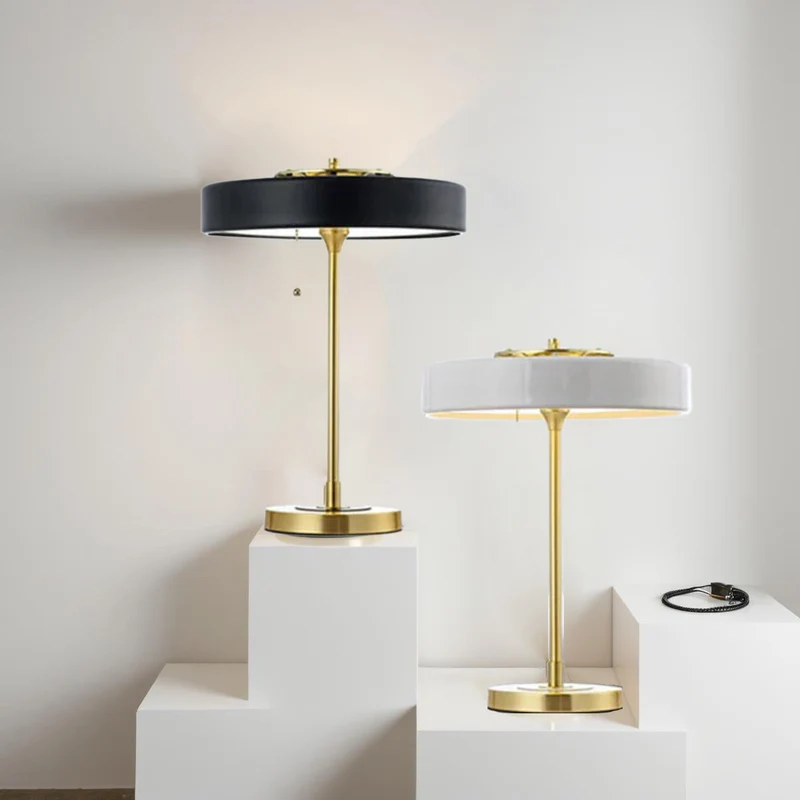 Nordlyx | Retro Tischlampe mit warmem LED-Licht