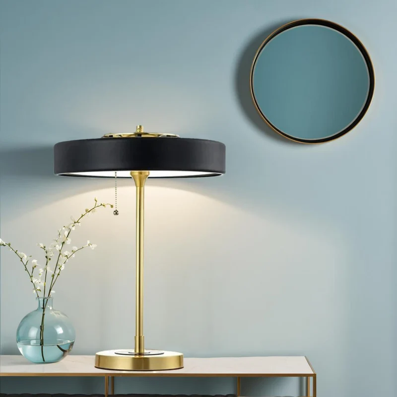 Nordlyx | Retro Tischlampe mit warmem LED-Licht