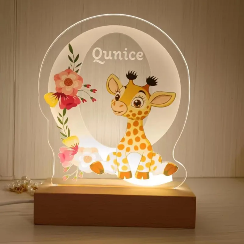 Personalisiertes Nachtlicht mit Namen & Tiermotiv – Acryl auf Holzsockel