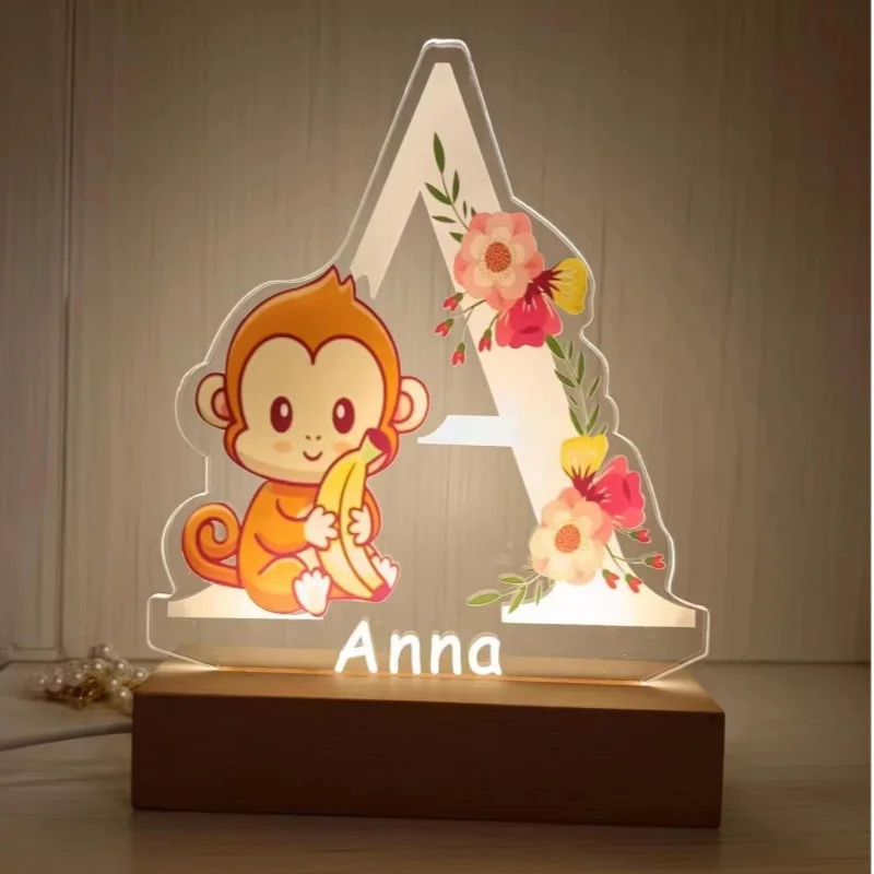 Personalisiertes Nachtlicht mit Namen & Tiermotiv – Acryl auf Holzsockel