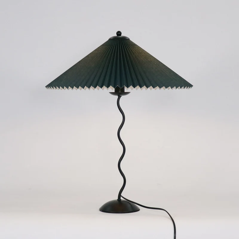 CurveWave | Design-Tischlampe mit LED-Wellenform