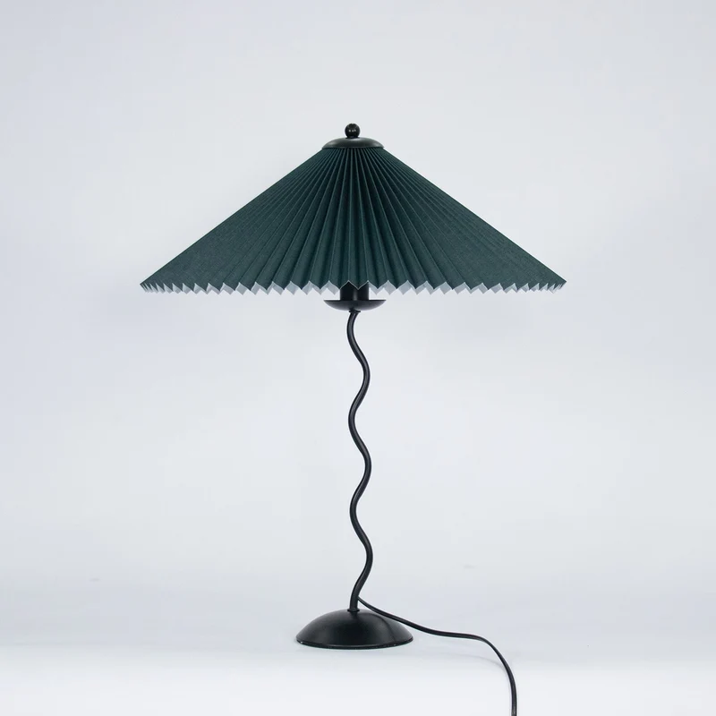 CurveWave | Design-Tischlampe mit LED-Wellenform
