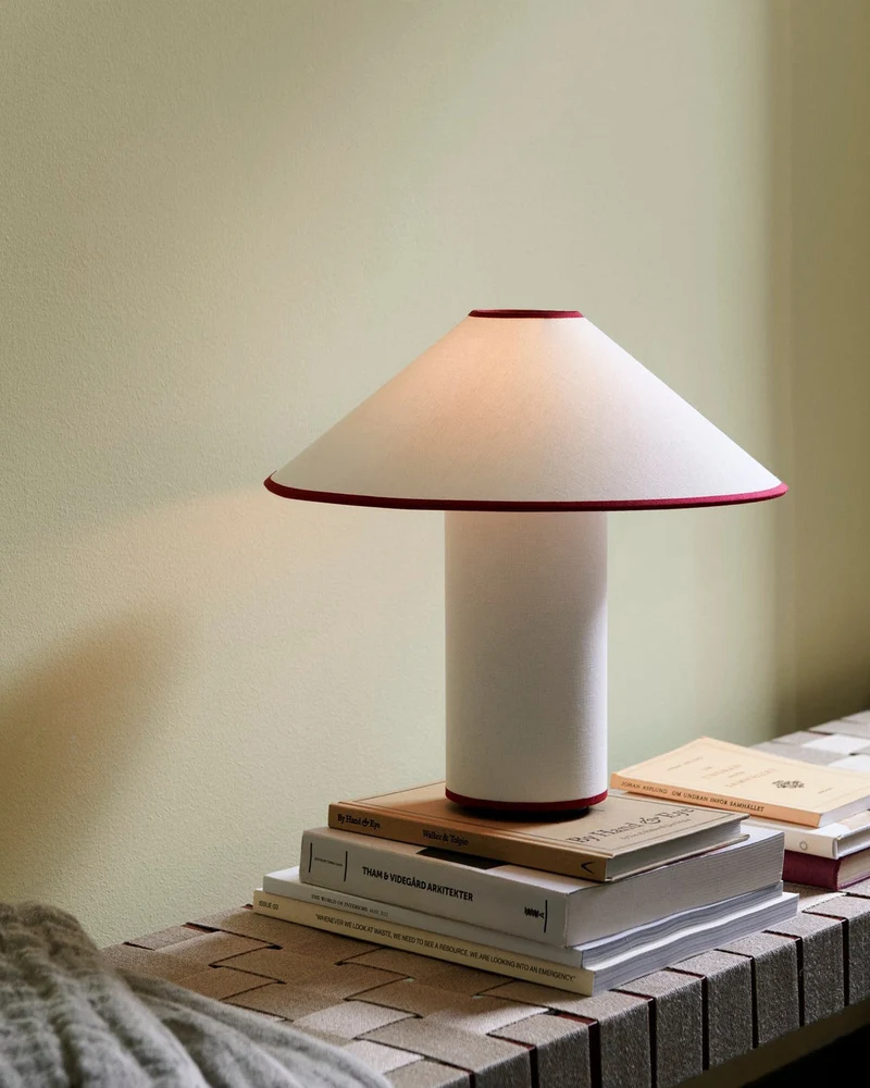 Amara Tischlampe | Eleganter Stoffschirm in Beige