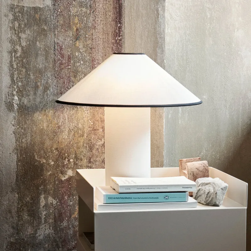 Amara Tischlampe | Eleganter Stoffschirm in Beige
