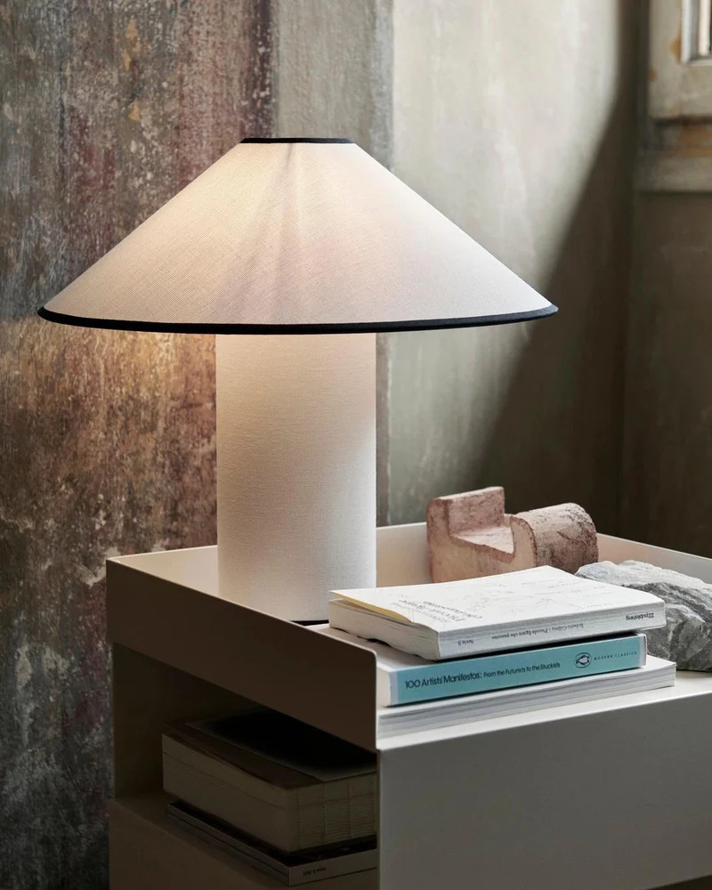 Amara Tischlampe | Eleganter Stoffschirm in Beige