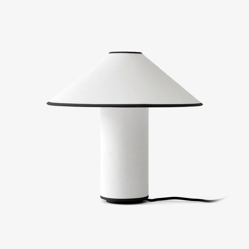 Amara Tischlampe | Eleganter Stoffschirm in Beige