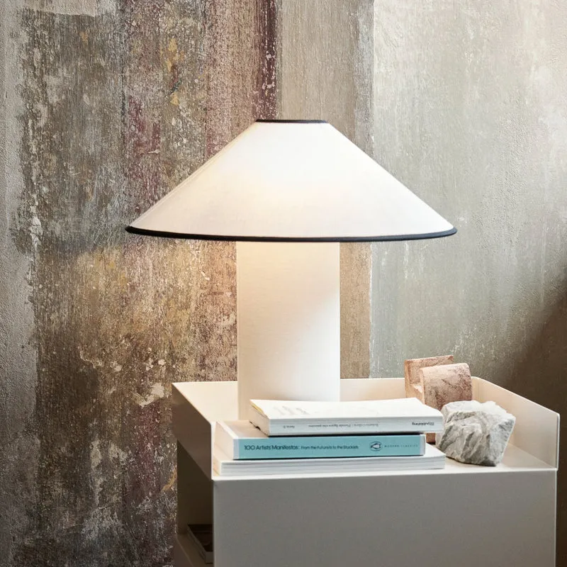 Amara Tischlampe | Eleganter Stoffschirm in Beige