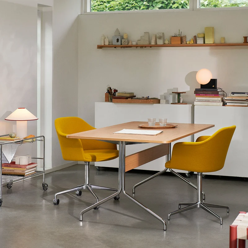 Amara Tischlampe | Eleganter Stoffschirm in Beige