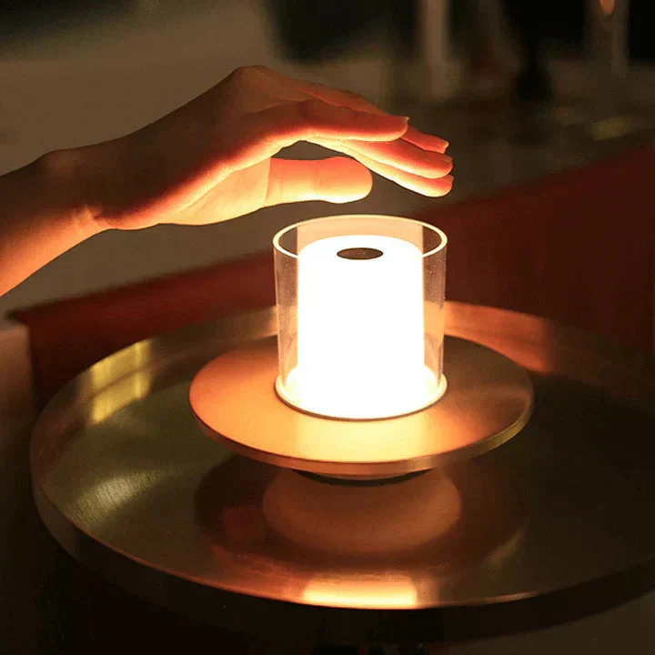 Noctavia | LED-Induktionslampe mit Kerzenflackereffekt