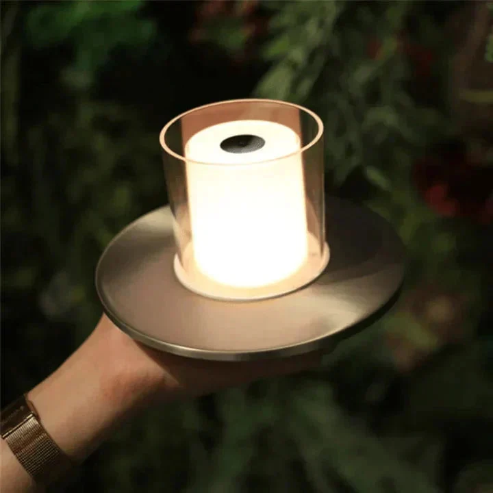 LumiFlame | Induktive LED-Kerzenlampe für drinnen & draußen