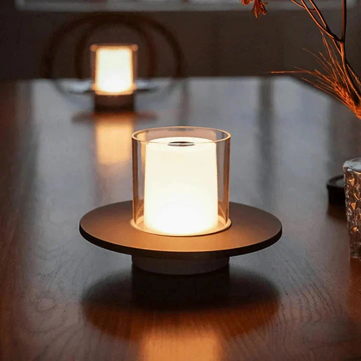 LumiFlame | Induktive LED-Kerzenlampe für drinnen & draußen