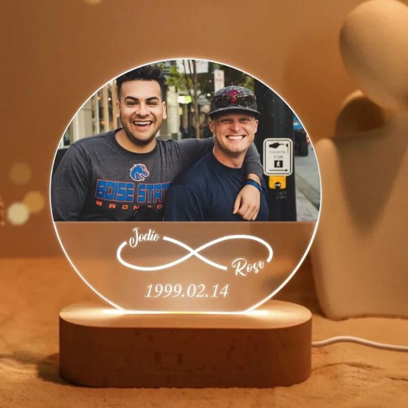 Personalisierte 3D-Fotolampe mit Foto & Text – Acryl auf Holz