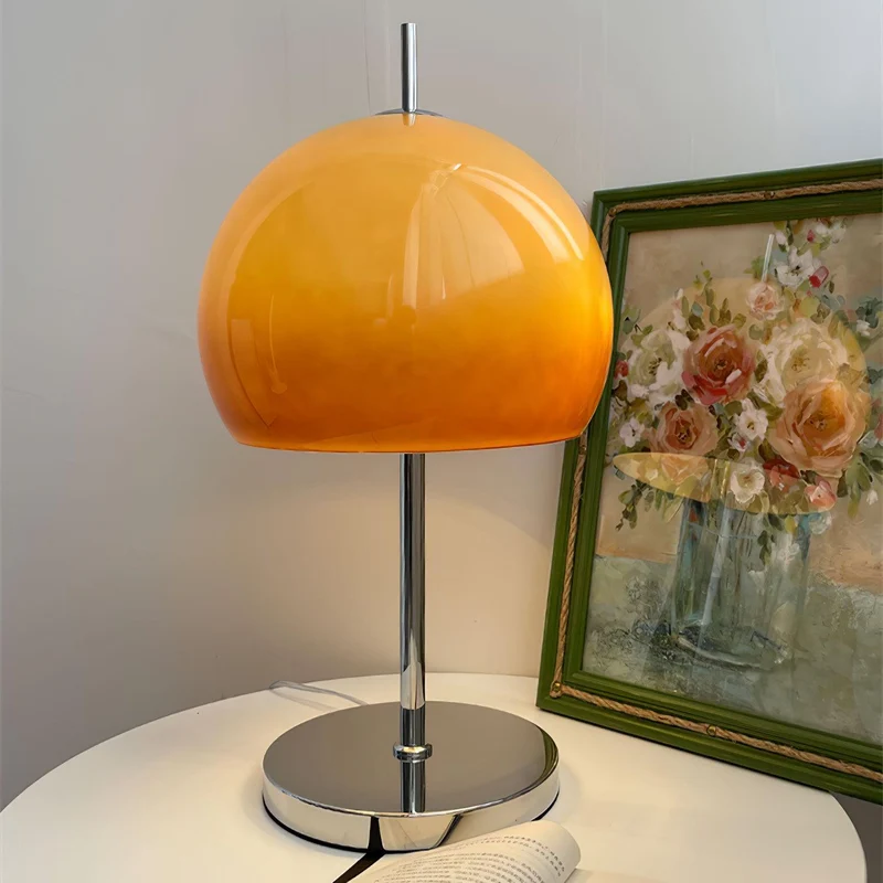 AmberDome | Tischlampe im Bauhaus-Stil