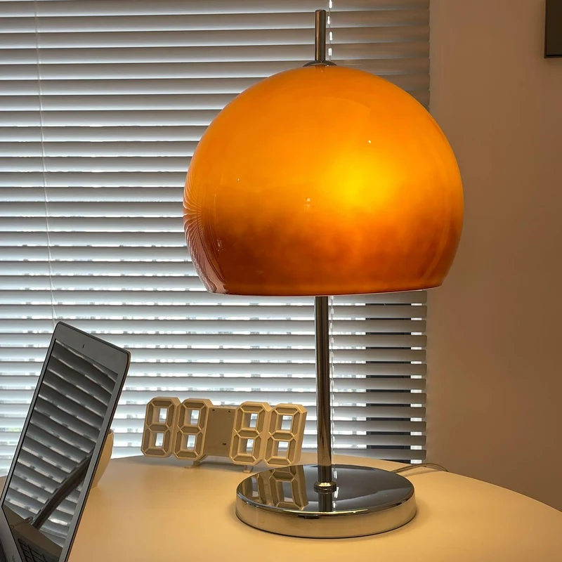 AmberDome | Tischlampe im Bauhaus-Stil