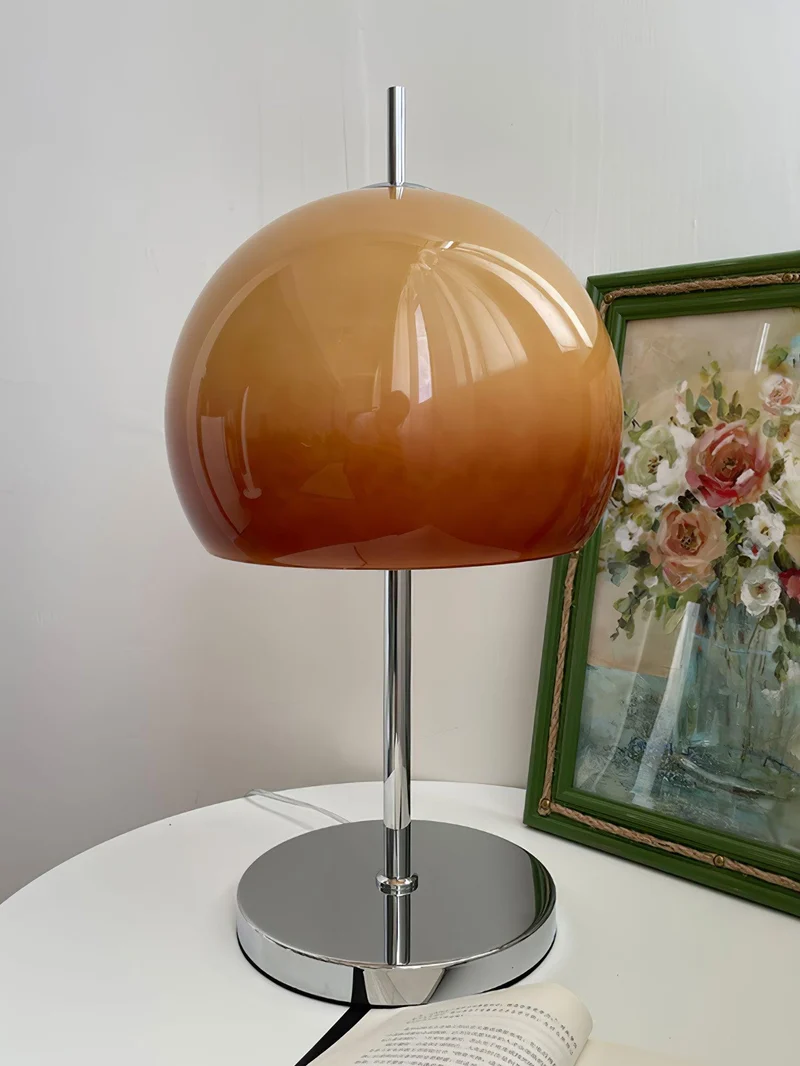 AmberDome | Tischlampe im Bauhaus-Stil