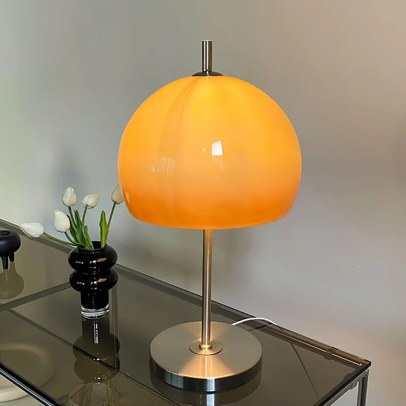 AmberDome | Tischlampe im Bauhaus-Stil