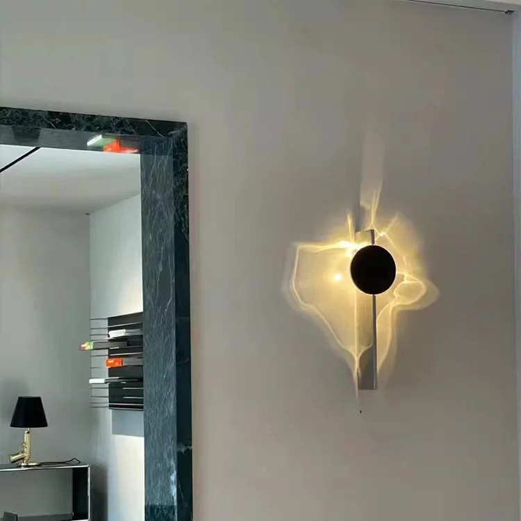 GlintWave | Drehbare LED-Wandleuchte mit Wellendesign