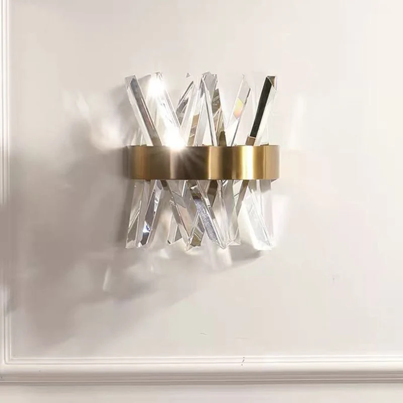 YaraPoint | LED-Wandleuchte mit Gold-Finish & Kristall