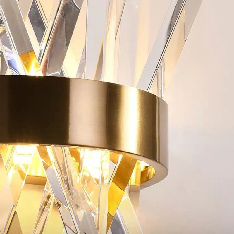 YaraPoint | LED-Wandleuchte mit Gold-Finish & Kristall