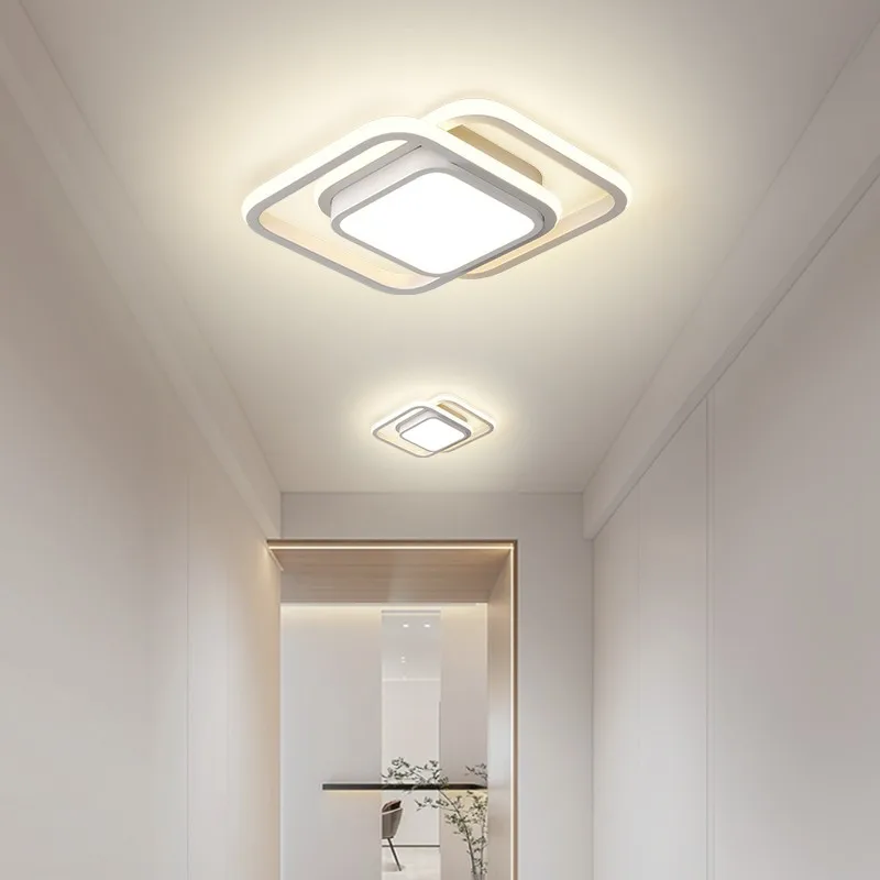 IsaraNova | Platzsparende LED-Deckenleuchte