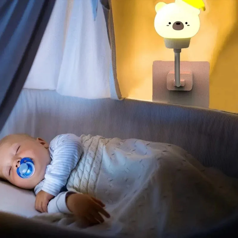 Nachtlicht Bär LED mit USB und Steckdose, Fernbedienung für das Kinderzimmer