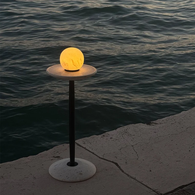 LED-Tischleuchte Luna Akku Marmor, Gold dimmbar Ø12cm