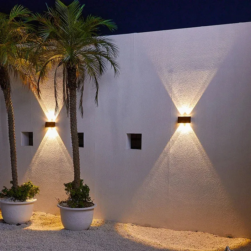SolBalko | Solar-Balkonleuchte mit Warmlichtdesign