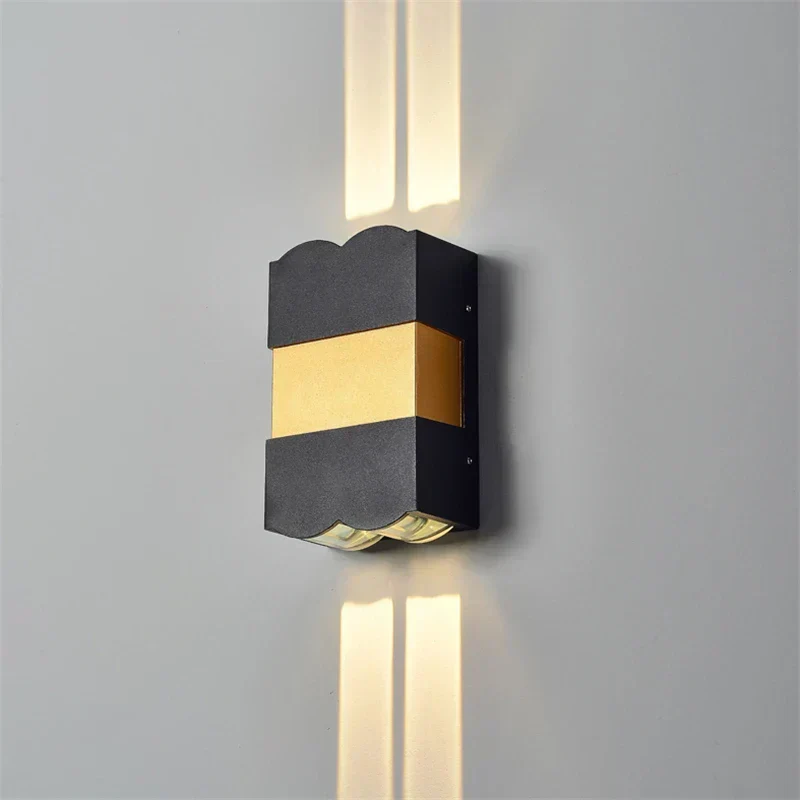AquaWall | Wasserdichte LED-Außenwandleuchte