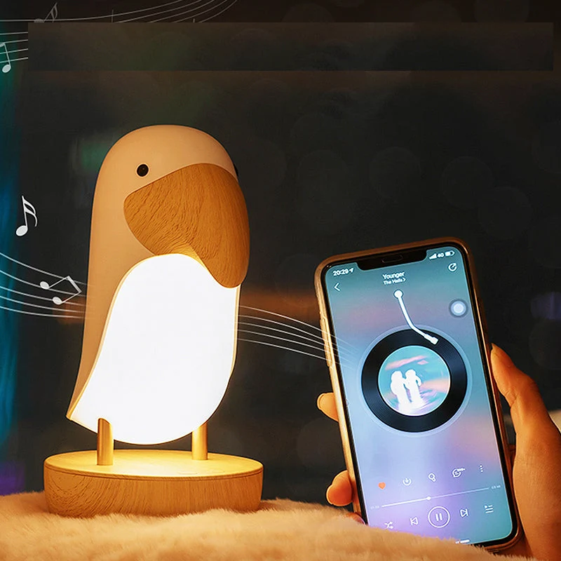 Tukan Tischlampe aus Holz für Kinder