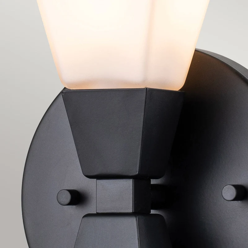 Bad-Wandleuchte Bowtie 1-flammig mit Opalglas IP44 Schwarz