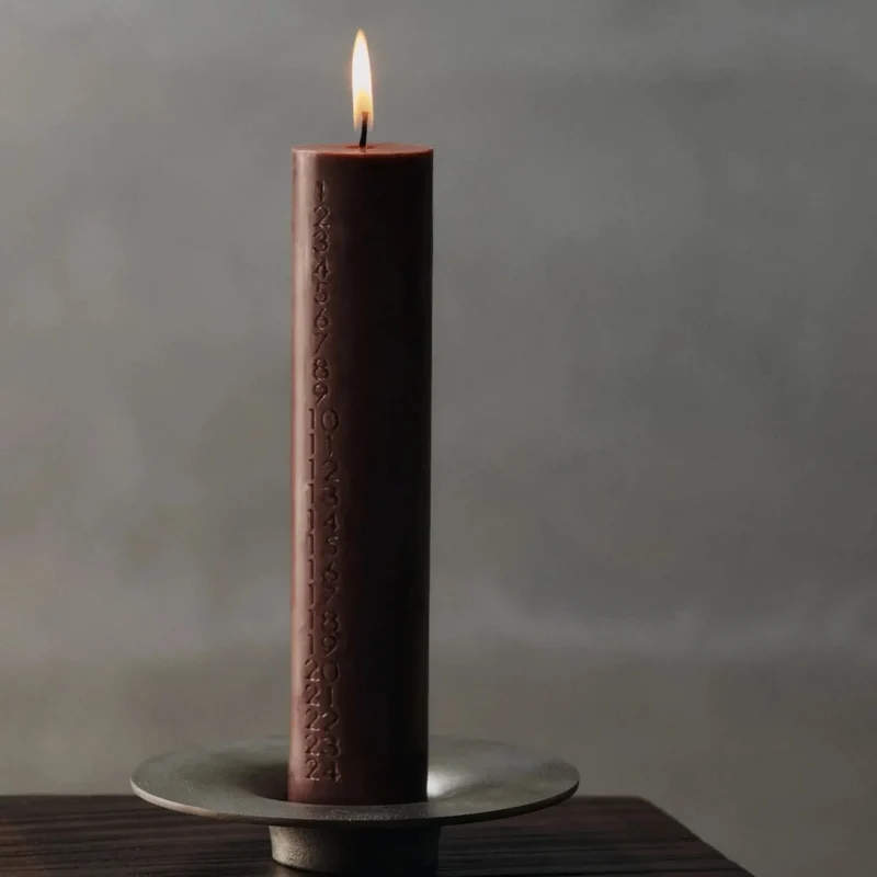 Mura Adventskerze 1–24 Stearin - ferm LIVING