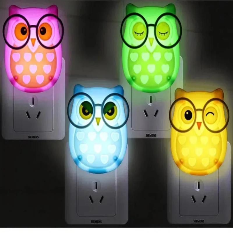 Niedliche Eulen-Nachtlampe mit Lichtsensor: LED-Steckdose für Kinderzimmer