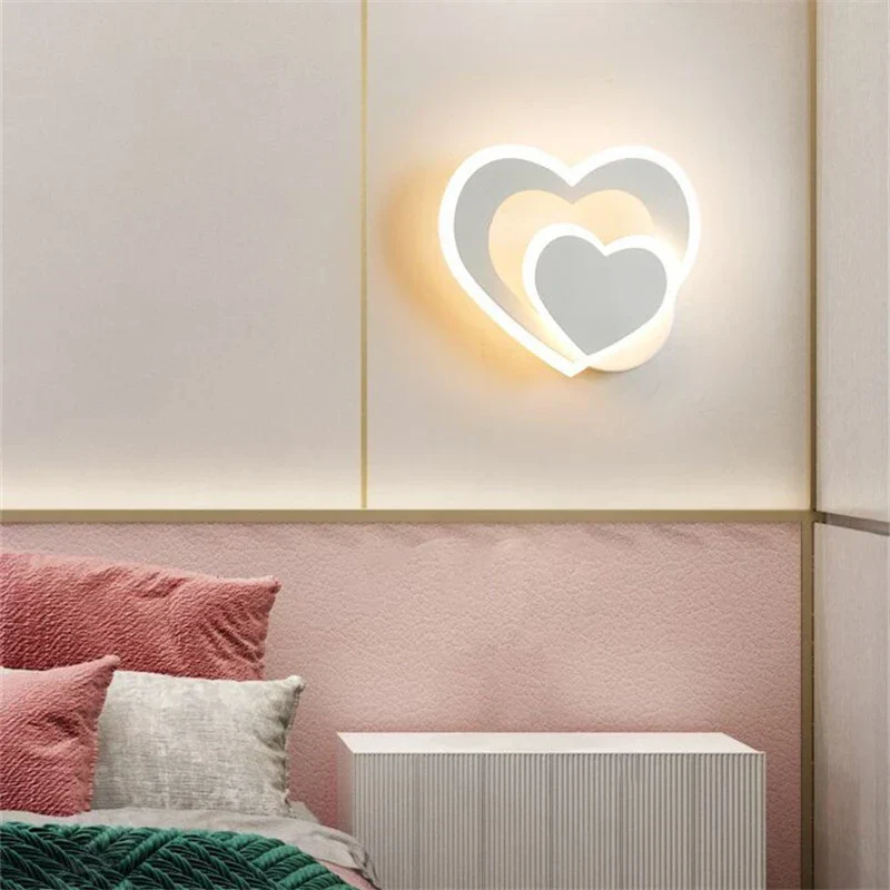 HeartGlow | Romantische LED-Wandleuchte in Herzform