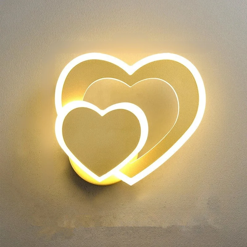 HeartGlow | Romantische LED-Wandleuchte in Herzform