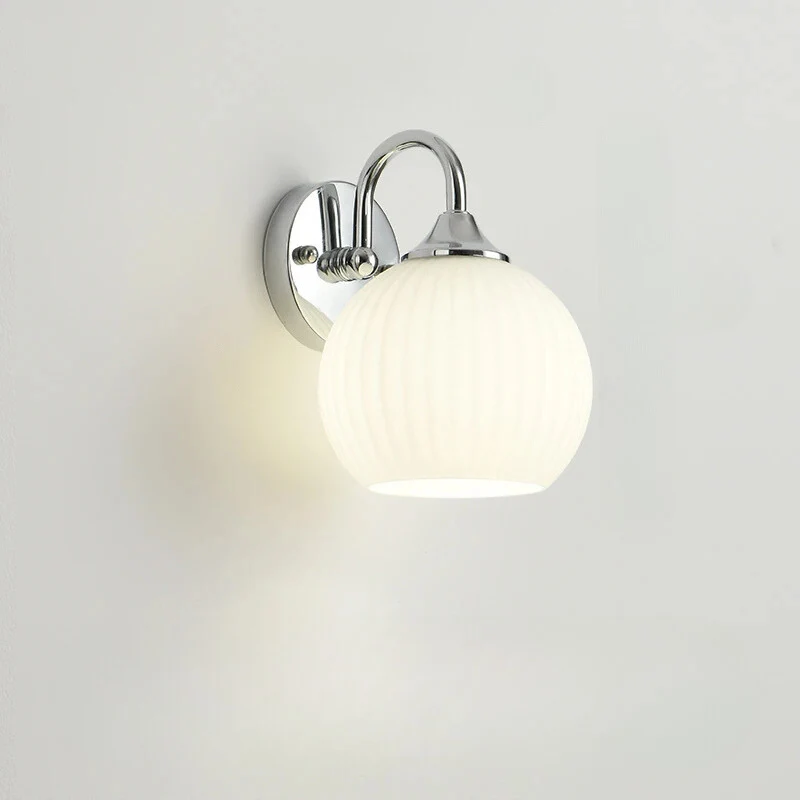 Skanda | Skandinavische LED-Wandleuchte mit Glasschirm