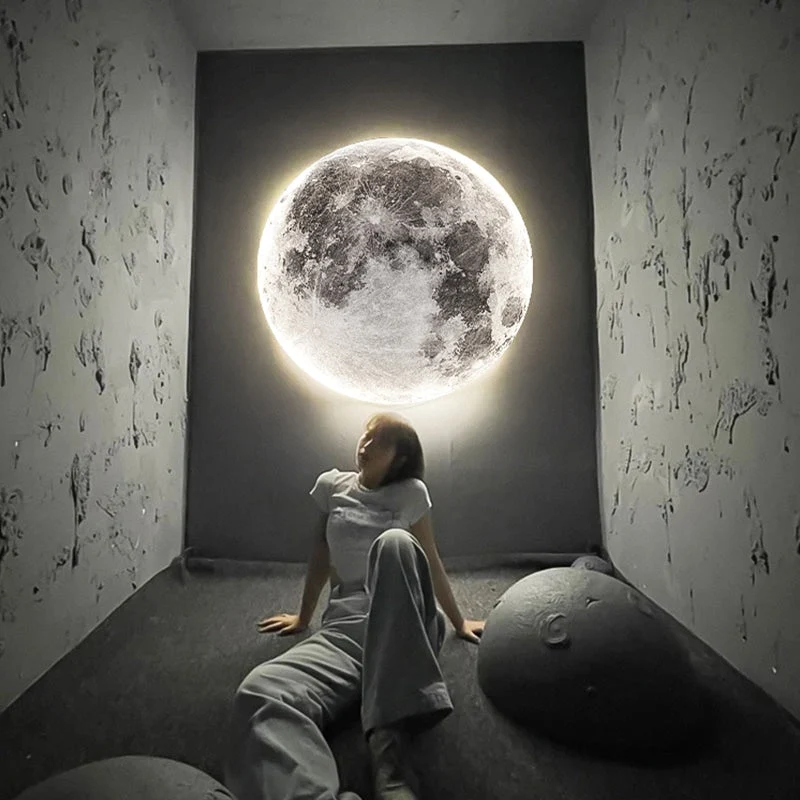 Moderne LED Wandlampe in Mond Design