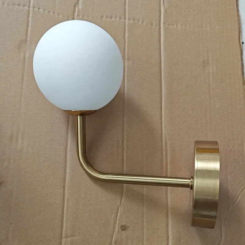 OpaleLux | Elegante LED-Wandleuchte im Retro-Design