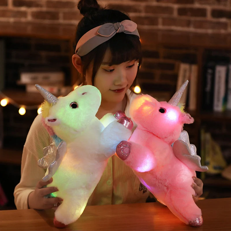 Geflügeltes Einhorn Kuscheltier mit Licht