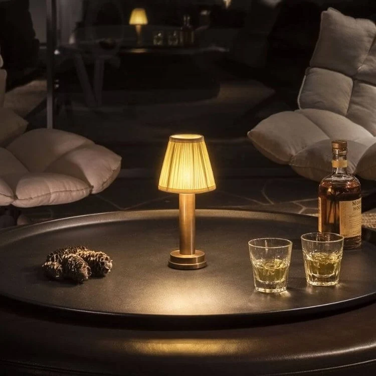 CozyGlow | Kabellose LED-Tischlampe aus Stoff