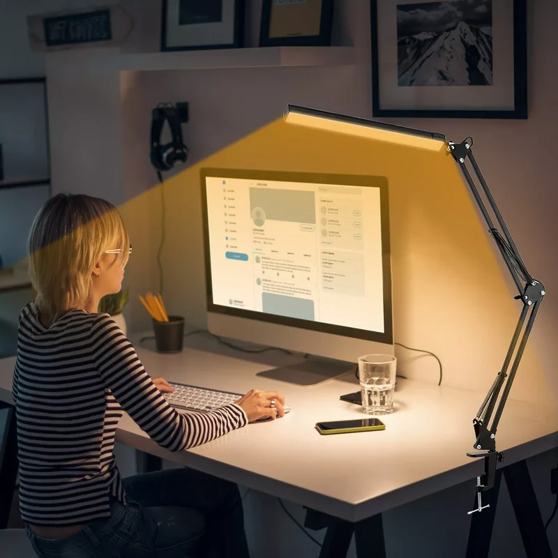 ArcLumo | Dimmbare LED-Schreibtischlampe mit Schwenkarm