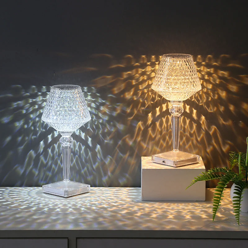 LumiCrystal | LED-Tischleuchte aus Kristallglas mit 3 Lichtmodi