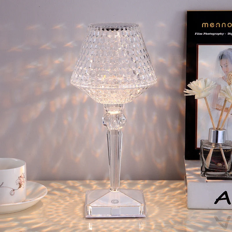 LumiCrystal | LED-Tischleuchte aus Kristallglas mit 3 Lichtmodi
