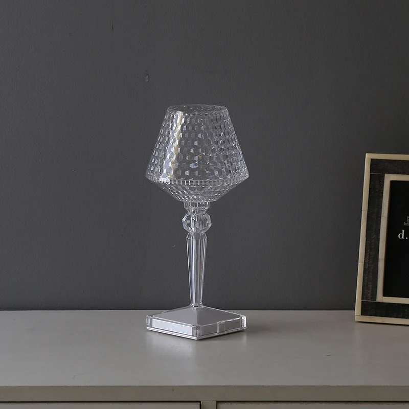 LumiCrystal | LED-Tischleuchte aus Kristallglas mit 3 Lichtmodi