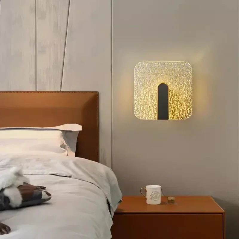 AcryGlow | LED-Wandleuchte im modernen Acryl-Design