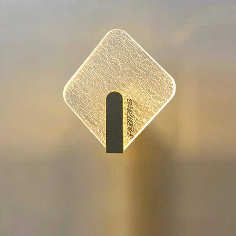AcryGlow | LED-Wandleuchte im modernen Acryl-Design