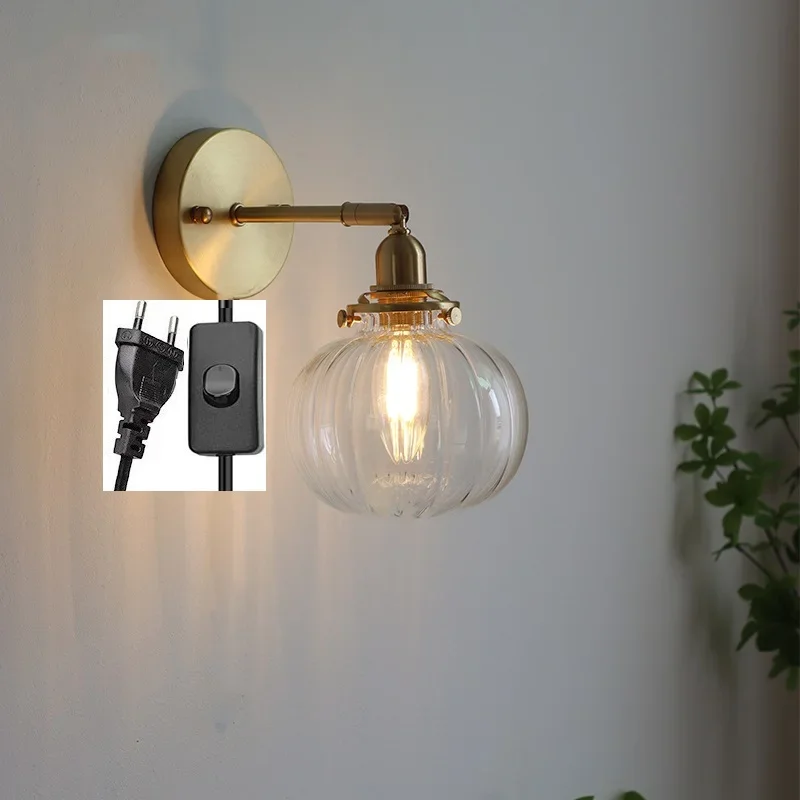 HestaPoint | Wandleuchte mit Zugschalter aus Glas und Eisen