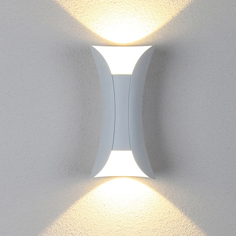 AmberLine | Minimalistische LED-Wandleuchte für drinnen & draußen